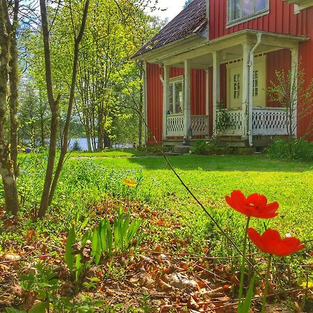 Bed and Breakfast Viktors Affaershus Atran Экстерьер фото