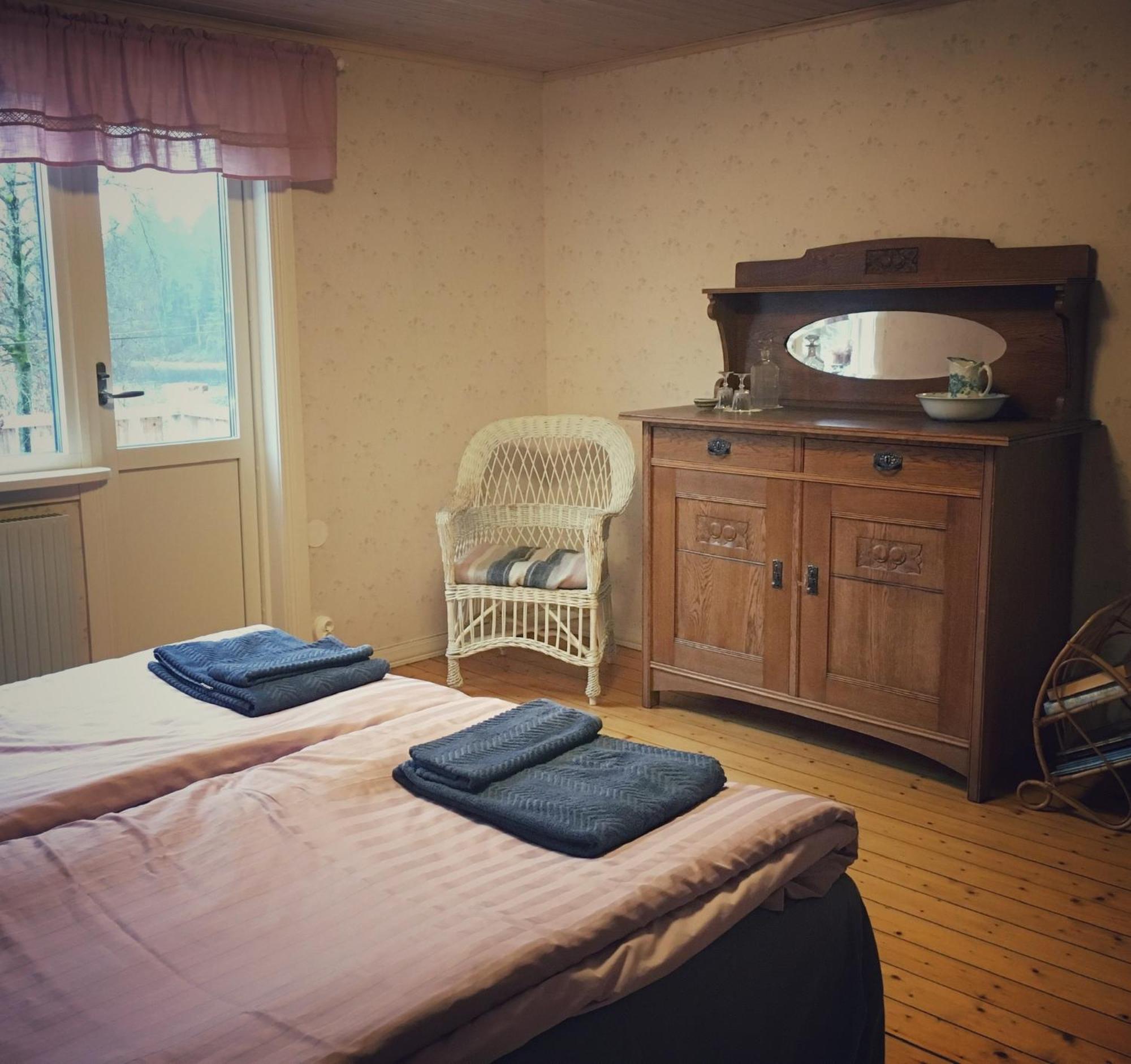 Bed and Breakfast Viktors Affaershus Atran Экстерьер фото