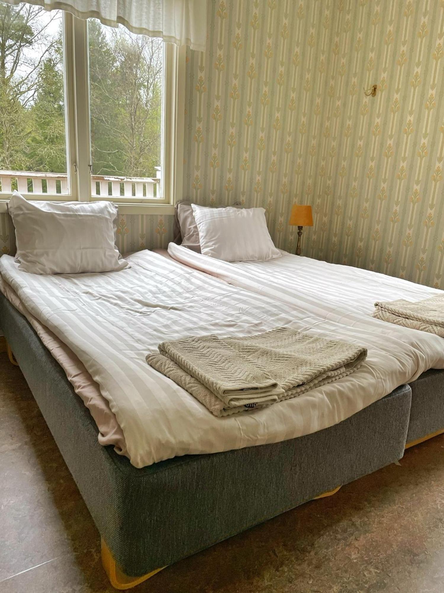 Bed and Breakfast Viktors Affaershus Atran Экстерьер фото
